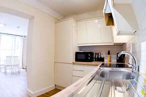 Central Ipswich Stay for 4 Budget-friendly Convenient