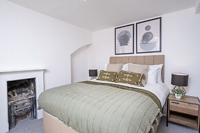 Gloucester Street Nest - 3BR Flat for 7 Guests