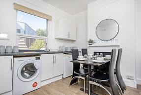 Gloucester Street Nest - 3BR Flat for 7 Guests