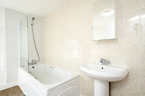 Gloucester Street Nest - 3BR Flat for 7 Guests