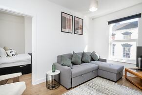 Gloucester Street Nest - 3BR Flat for 7 Guests