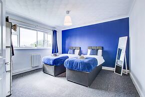 Hull Haven 4bed 2bath With Free Parking Sleeps 8