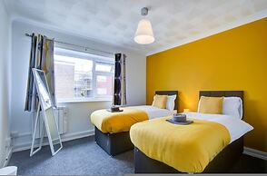 Hull Haven 4bed 2bath With Free Parking Sleeps 8