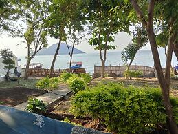 The Bay Cottage 4BR Retreat in Cape Maclear