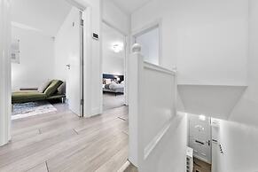 Powder Mill Retreat - 2BR Modern Flat for 4