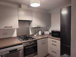 Spacious Home for Groups Sleeps 8