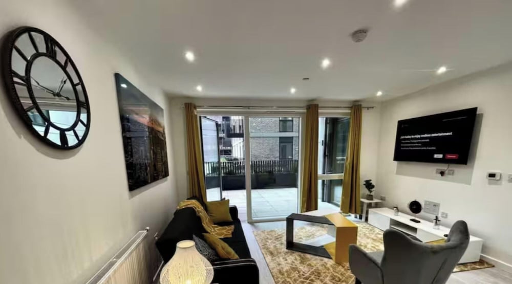 2 Bedroom Flat in Central Bexleyheath With Elevator and Gym Access