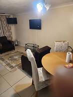 Spacious 3BR Haven in Tilbury With Free Parking