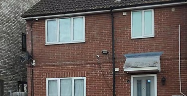 Spacious 3BR Haven in Tilbury With Free Parking