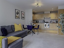 Contractor Stay Hatfield Free Parking Sleeps 4