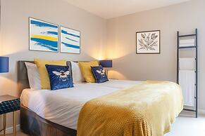 Contractor Stay Hatfield Free Parking Sleeps 4