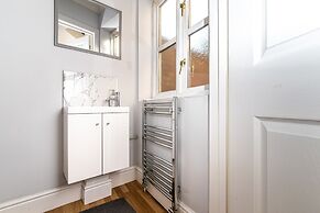 3BR Thames Retreat Heathrow 10min Train 5min