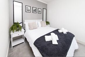 3BR Thames Retreat Heathrow 10min Train 5min