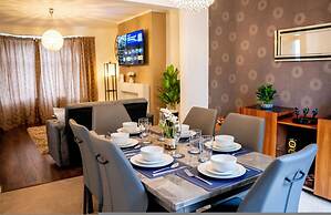 Modern Spacious 4-bedroom Residence in Crumpsall
