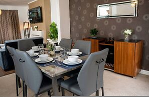 Modern Spacious 4-bedroom Residence in Crumpsall