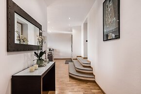 Caravaggio Deluxe Apartment Villa Guinigi