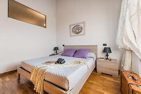 Caravaggio Deluxe Apartment Villa Guinigi