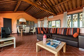 Panoramic Appartment With Garden