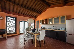 Panoramic Appartment With Garden