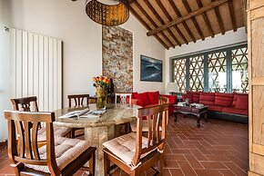 Panoramic Appartment With Garden