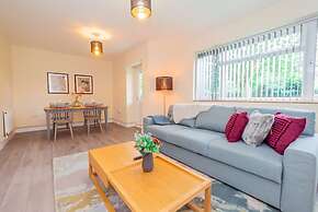Spacious 2BR Flat Summertown Sleeps 7 5 Star