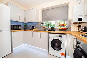 Spacious 2BR Flat Summertown Sleeps 7 5 Star