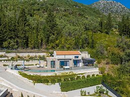 Smirties Villa Phaena 2bed