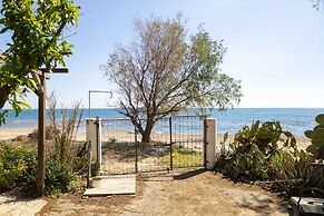 Sinani Beachfront Gems Rhodes - Suite With Jacuzzi