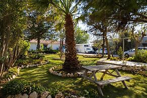 Sinani Beachfront Gems Rhodes - Jacuzzi Apartment