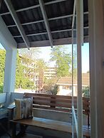 1 Bed Flat - Sleeps 2 - Parking - Wifi