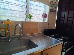 1 Bed Flat - Sleeps 2 - Parking - Wifi