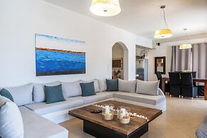 Revery Villa & House