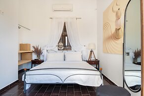 Revery Villa & House