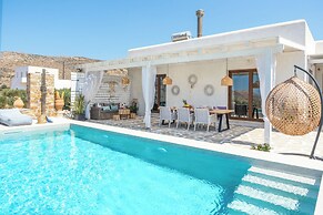 Revery Villa & House
