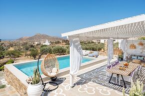 Revery Villa & House