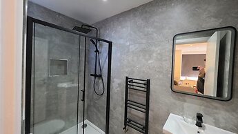Harrow Boutique Suites and Rooms