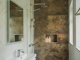 Harrow Boutique Suites and Rooms