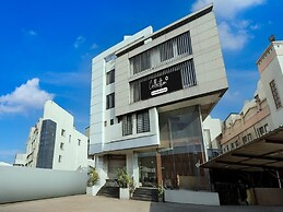 Deluxehotel Navjivan