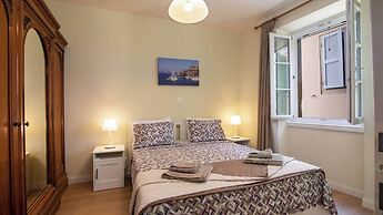 Dei Vecchi Casa by Corfuescapes
