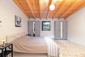 Villa Taxiarchis by Corfuescapes