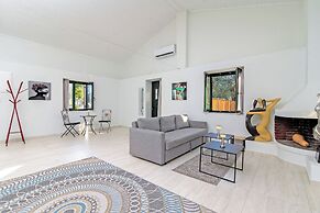 Villa Taxiarchis by Corfuescapes