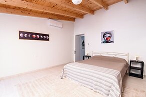 Villa Taxiarchis by Corfuescapes