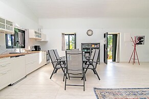 Villa Taxiarchis by Corfuescapes