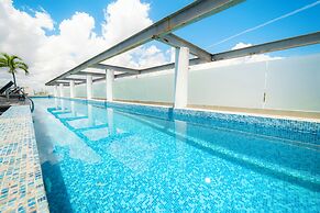 2 Br condo with Rooftop Pool - Doca 303