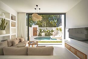 Uluwatu Surf Sanctuary Villa