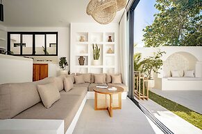 Uluwatu Surf Sanctuary Villa