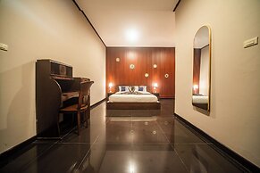 3BR Private Pool Tatiya Villa-Nusa Dua
