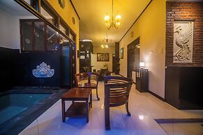 3BR Private Pool Tatiya Villa-Nusa Dua