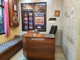 Shree Balaji Paying Guest House