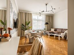 Fragola Apartments Florian Gate
